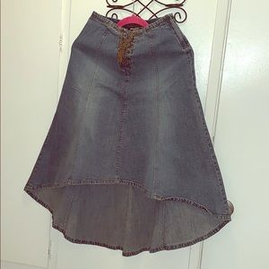 Vintage apparel.. Zanadi jeans hi-low skirt👁SIZE3